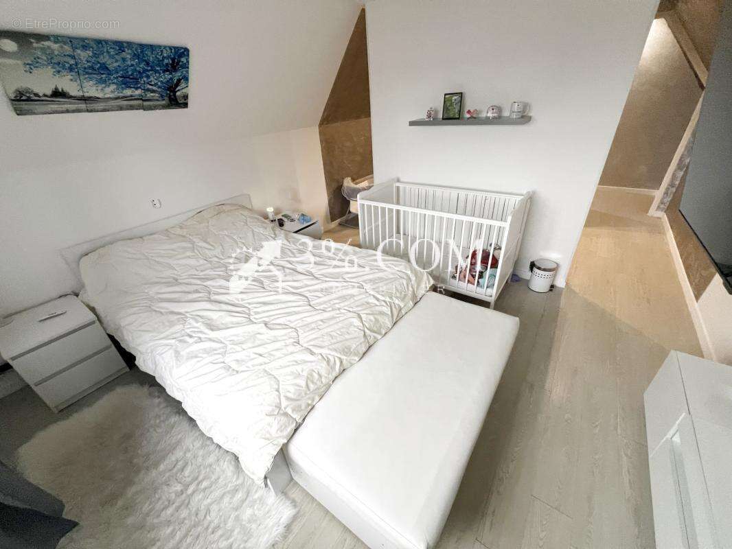 Maison à ROSIERES-AUX-SALINES