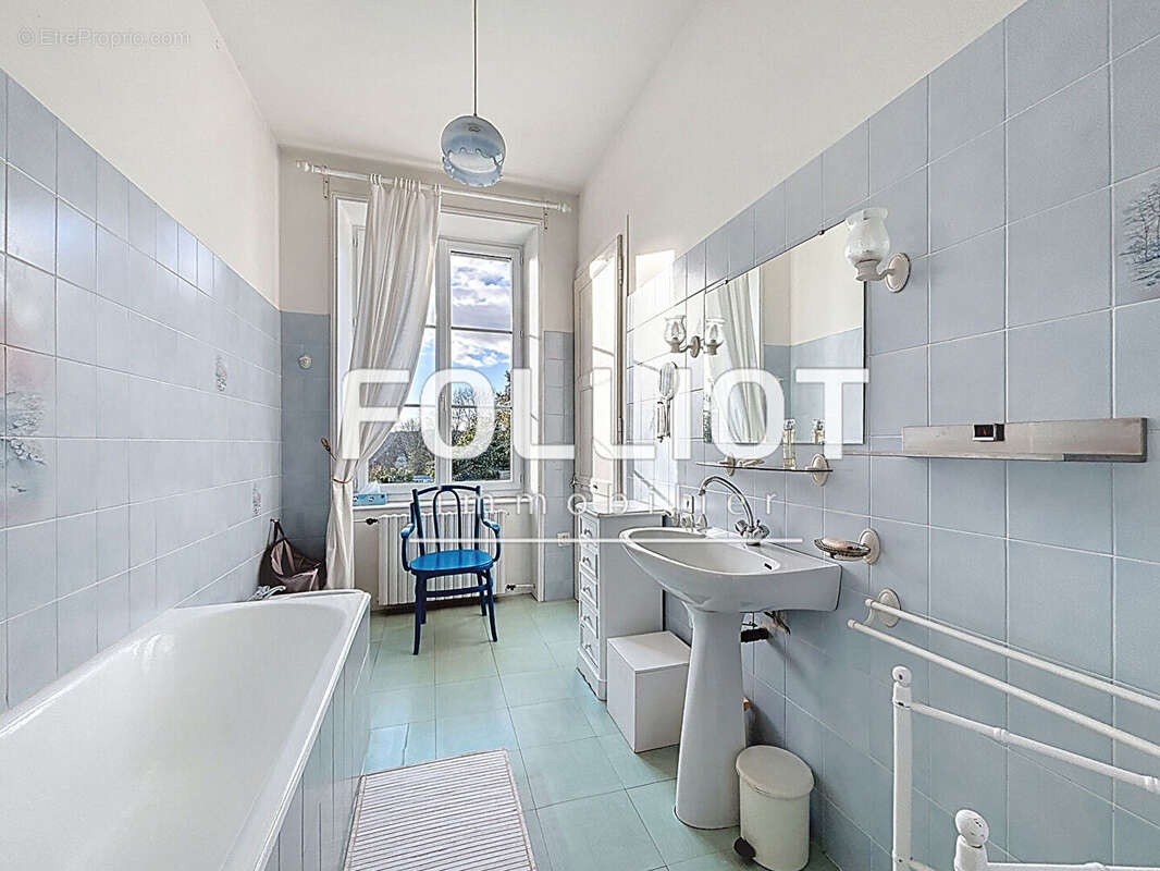 Maison à SAINT-JEAN-DES-CHAMPS