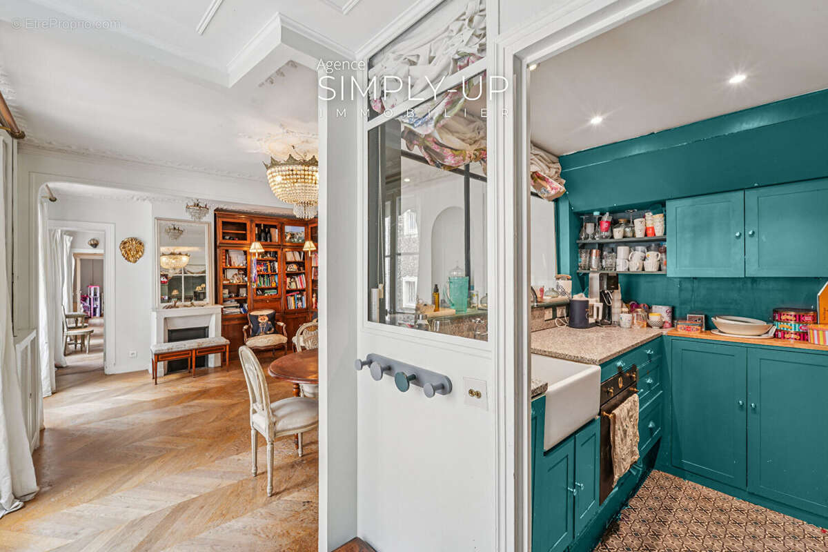 Appartement à PARIS-6E