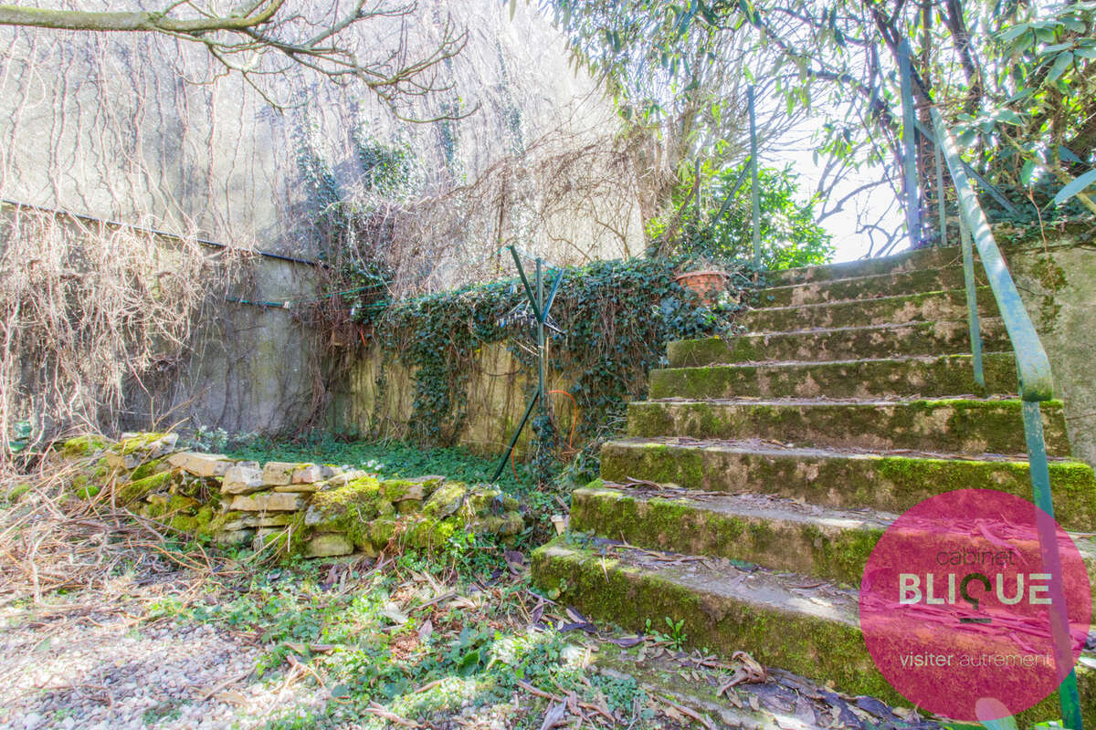 Maison à DOMEVRE-SUR-VEZOUZE