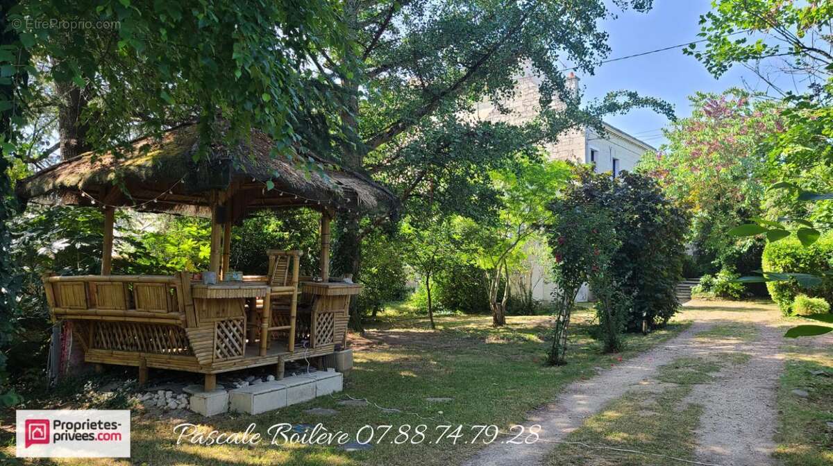 Maison à VARENNES-SUR-LOIRE
