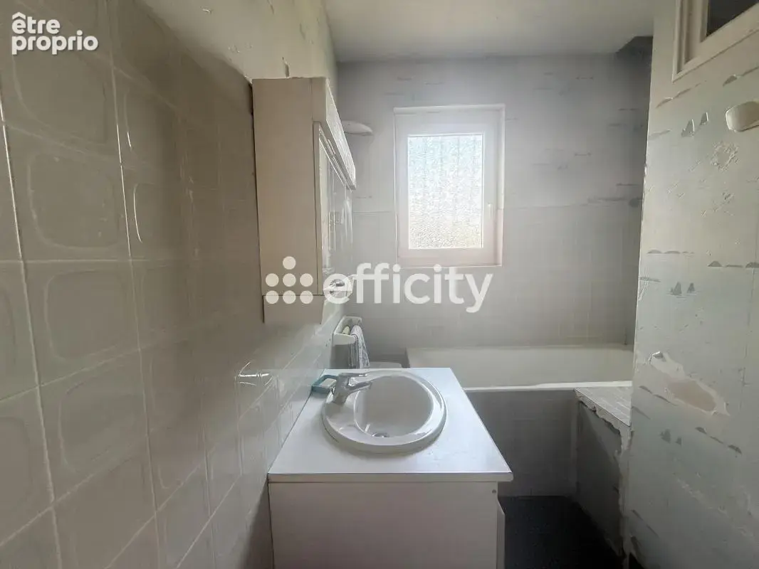 Maison 4 pièces 90 m² à vendre à Aigre (16140) - photo 9