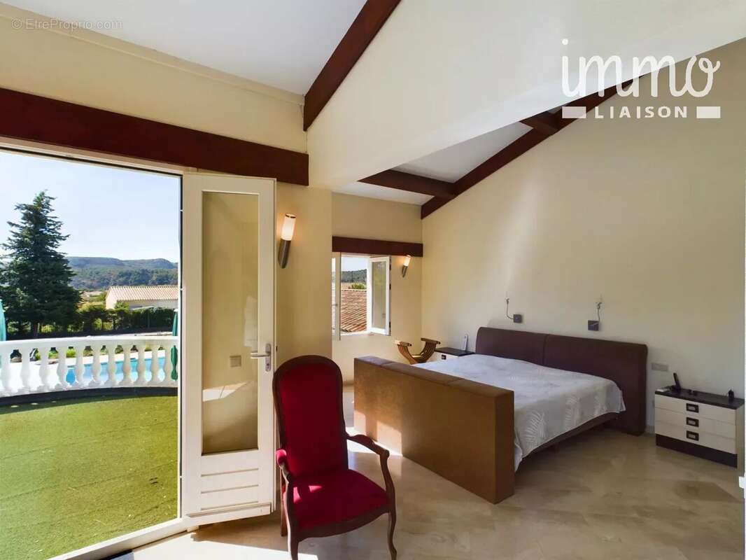 Maison à VALLON-PONT-D'ARC