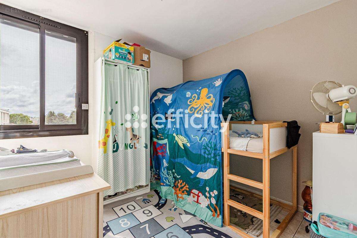 Appartement à CHAMPAGNE-AU-MONT-D'OR