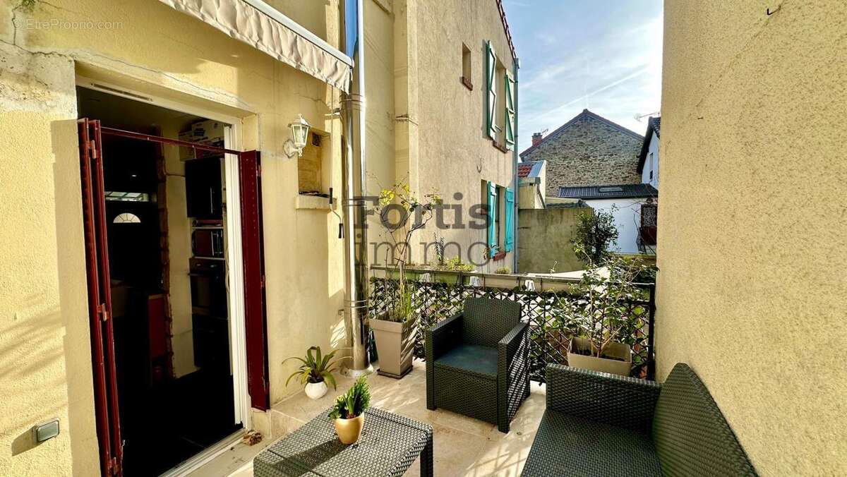Maison à CHOISY-LE-ROI