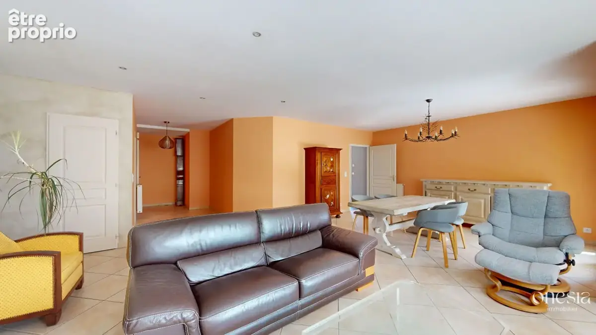 Maison 127 m² à Oloron-Sainte-Marie  - photo 4