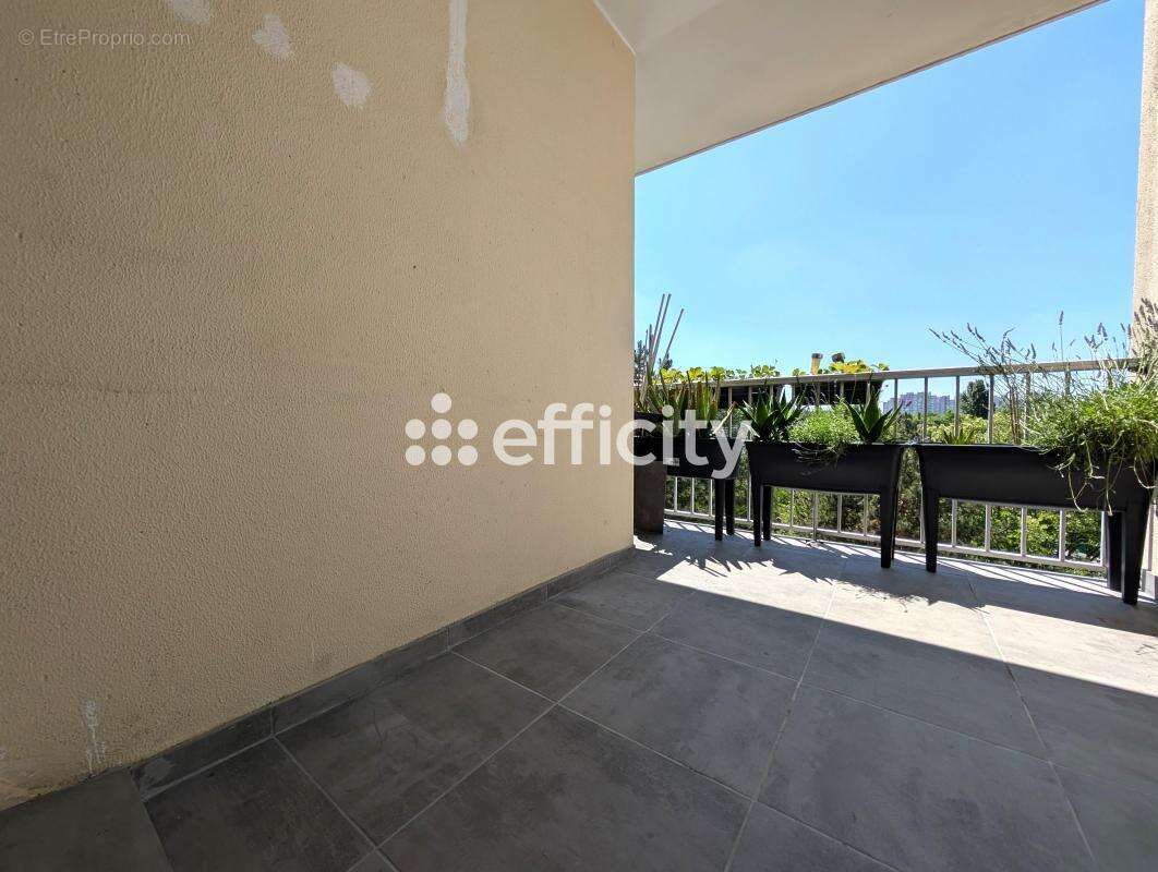 Appartement à ENGHIEN-LES-BAINS