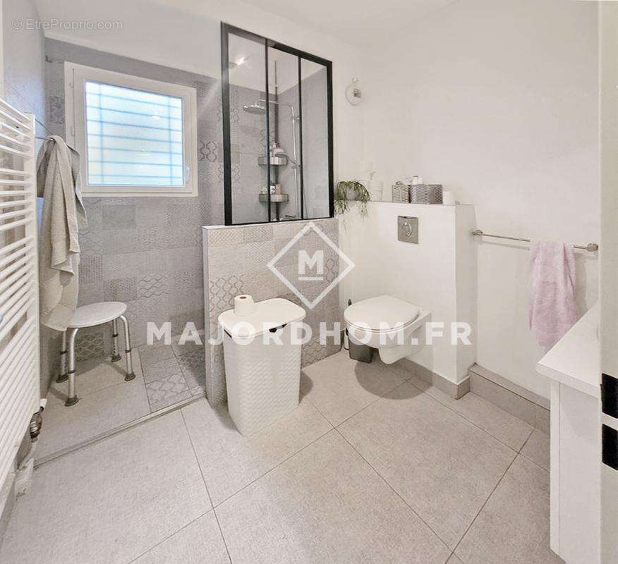 Appartement à MARSEILLE-12E