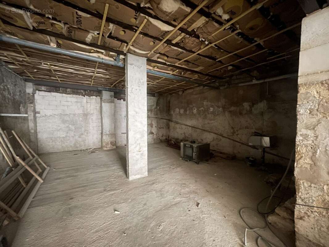 Parking 85 m² à Bordeaux  - photo 3