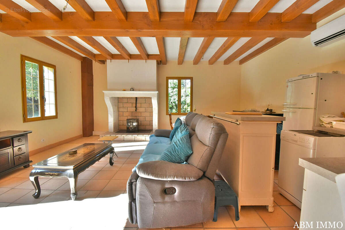 Maison à SAINT-LAURENT-DES-HOMMES