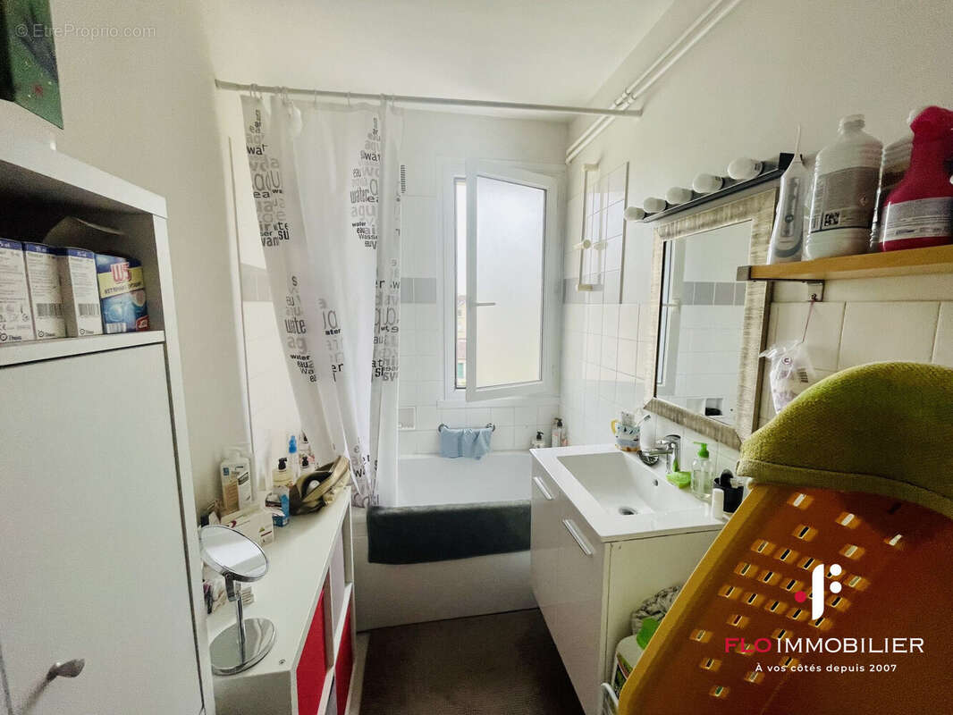 Appartement à MONDEVILLE