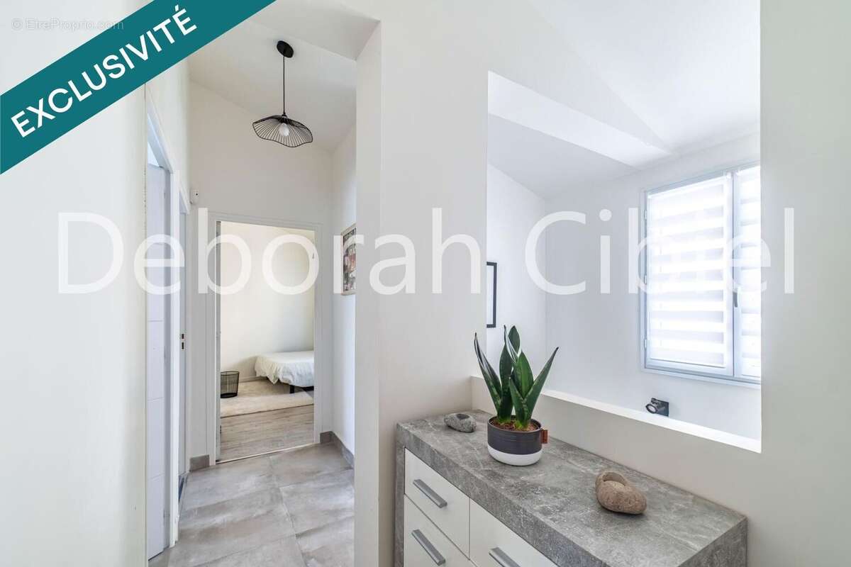 Photo 5 - Maison à LA FARE-LES-OLIVIERS