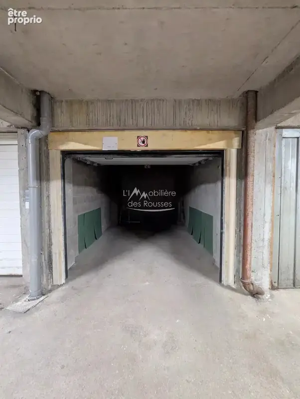 Photo Parking à La Mouille au prix de 12 000€