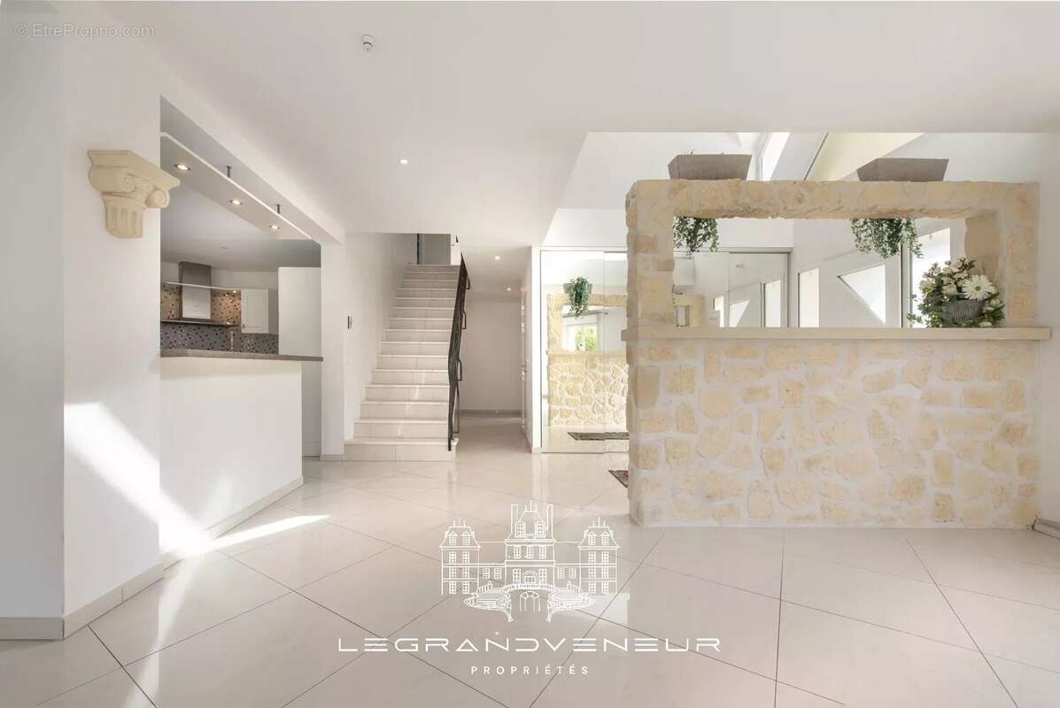 Maison à FONTAINEBLEAU