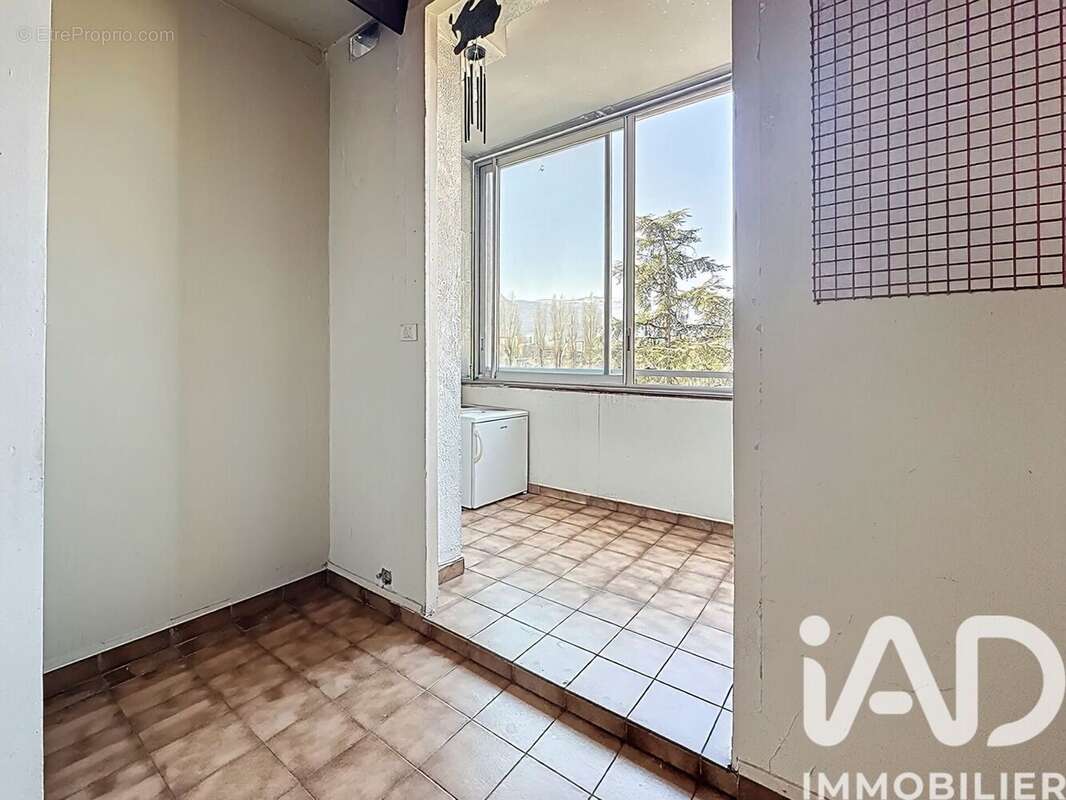 Photo 6 - Appartement à SAINT-MARTIN-D'HERES