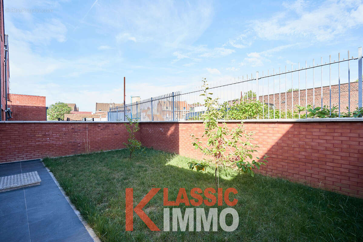 Maison 190 m² 5 chambres, jardin et garage - photo 16