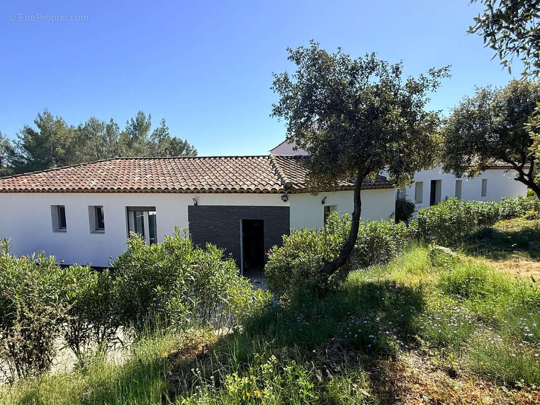 Maison à LORGUES