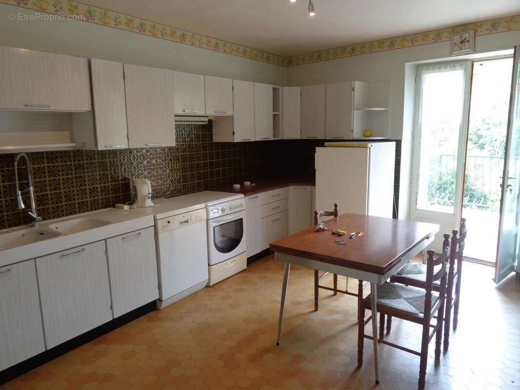 Maison à CHAMBOST-ALLIERES