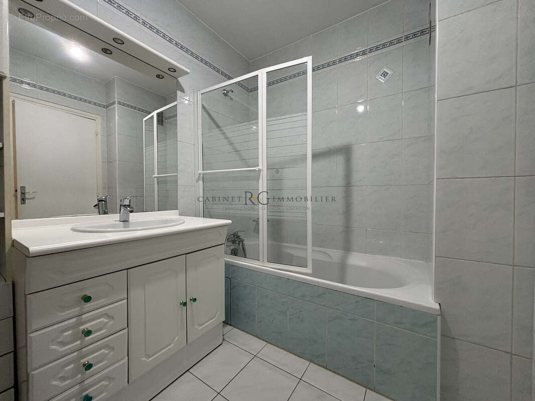 Salle de bains - Appartement à LE BAN-SAINT-MARTIN