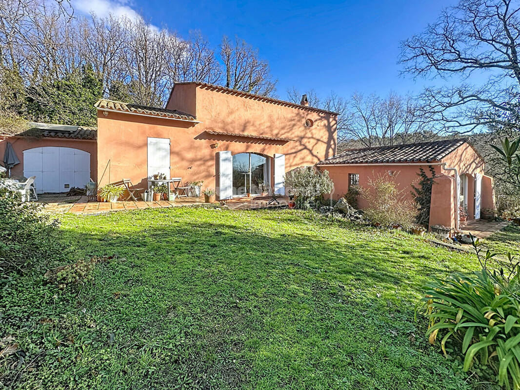 Maison à SAINT-CEZAIRE-SUR-SIAGNE