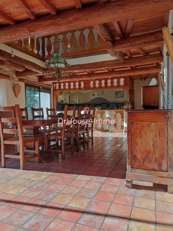 Maison à LES MARTYS