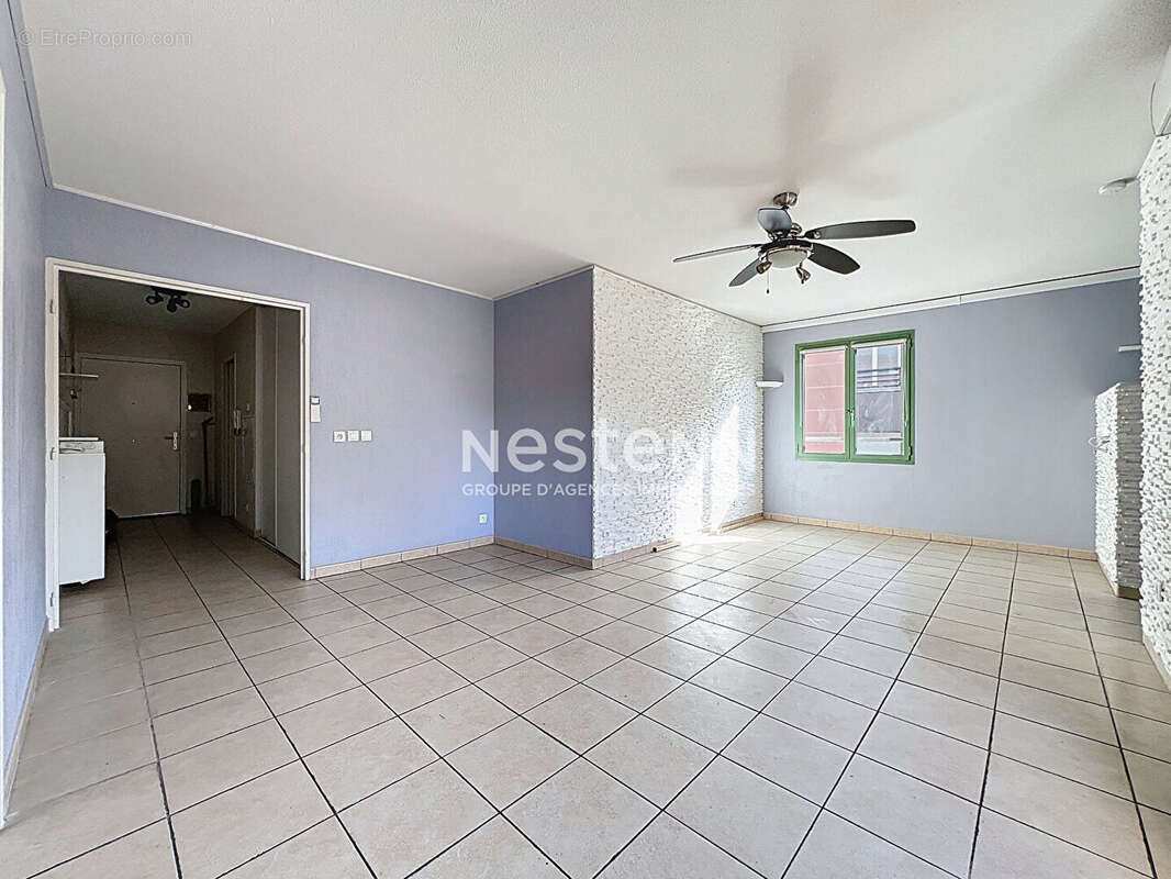 Appartement à VALLAURIS