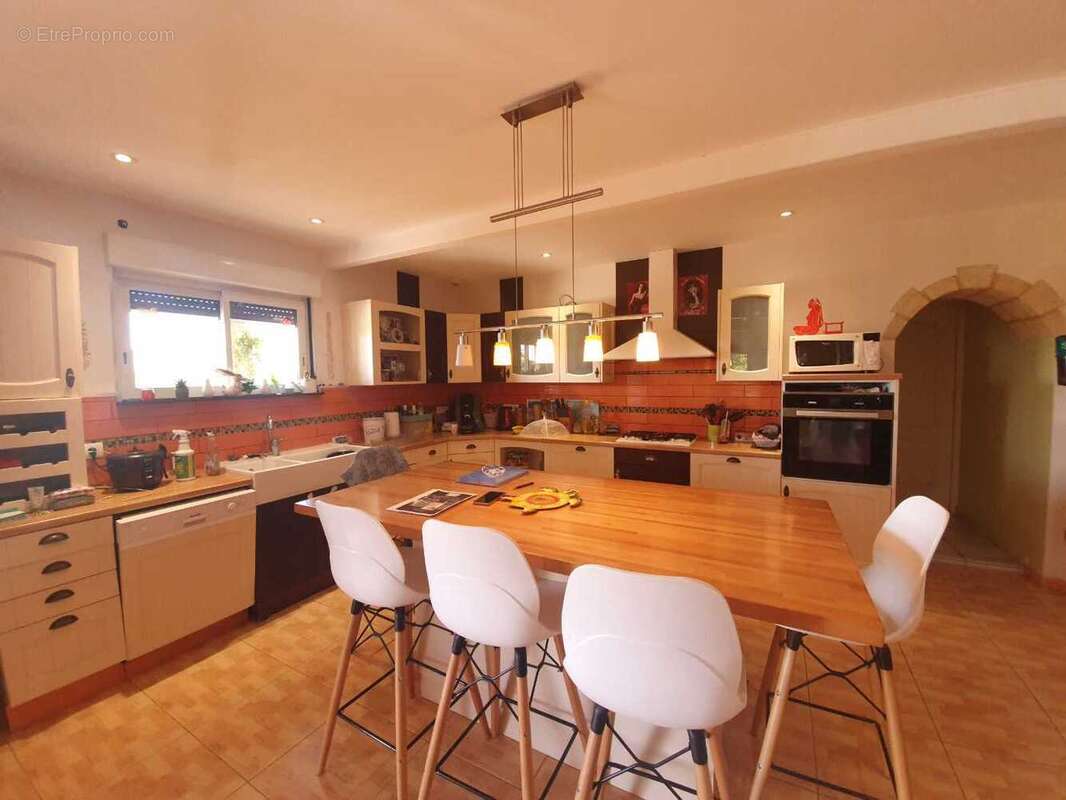 Maison à SAINT-SATURNIN