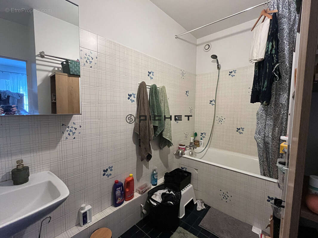 Appartement à BOURG-LA-REINE