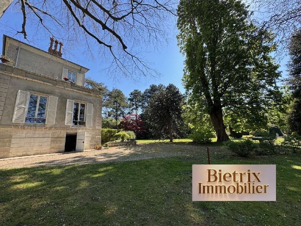 Maison à L'ISLE-ADAM