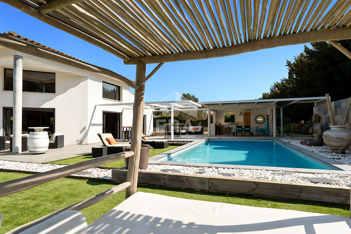 Maison à CABRIES