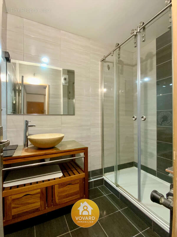 Grand F2 - 1 chambre proche centre ville - photo 5