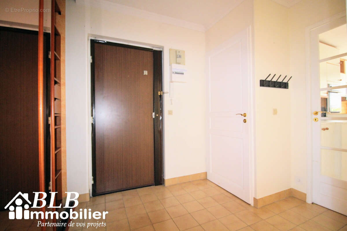 Appartement à MONTIGNY-LE-BRETONNEUX