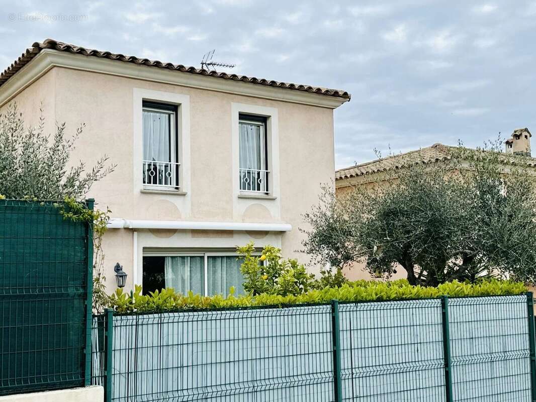 Maison à LE CANNET