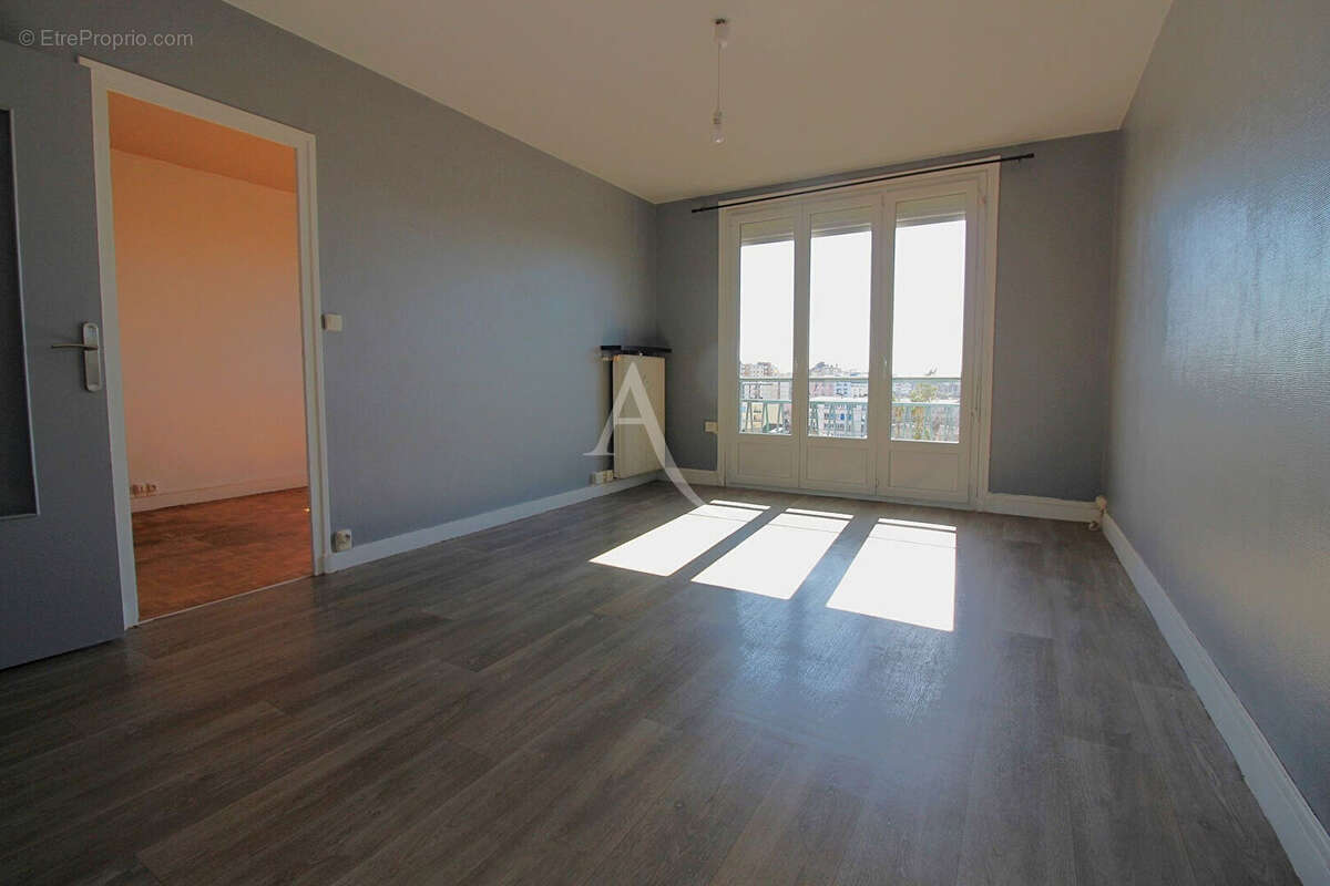 Appartement traversant Chalon Sur Saône T3 - Saint-Jean-des-Vignes - photo 2