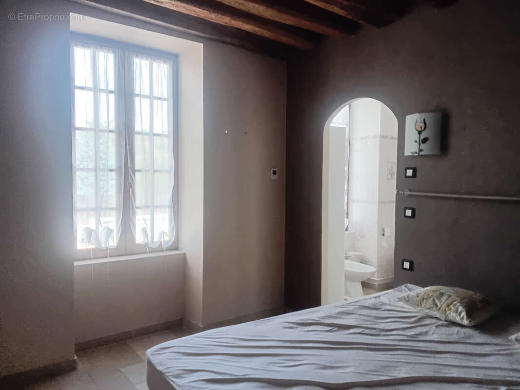 Maison à NERONDES