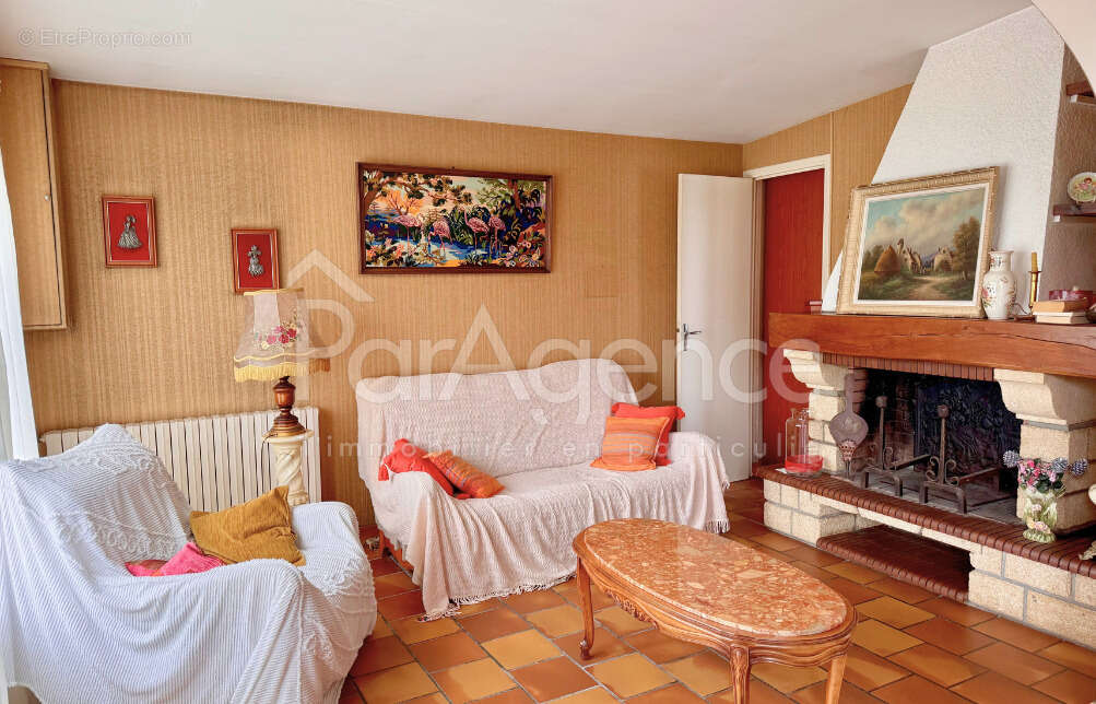 Maison à VAUX-SUR-MER