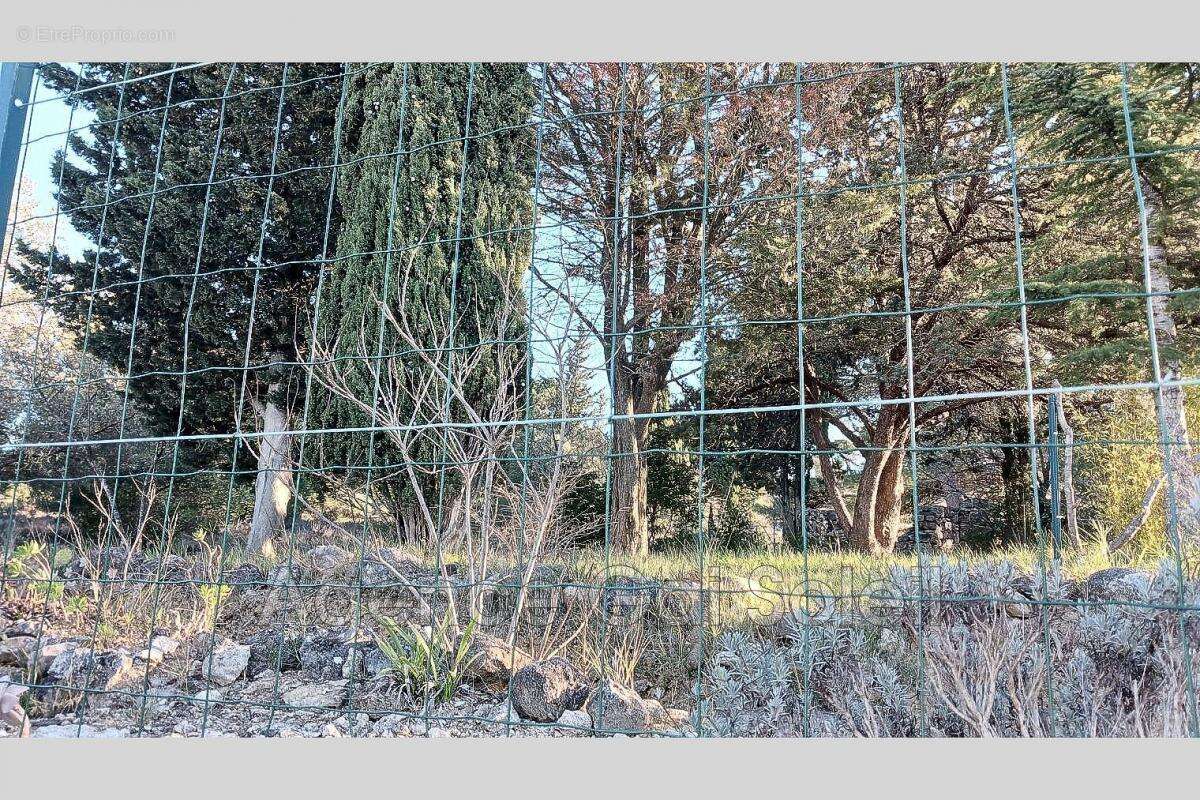 Maison à NISSAN-LEZ-ENSERUNE