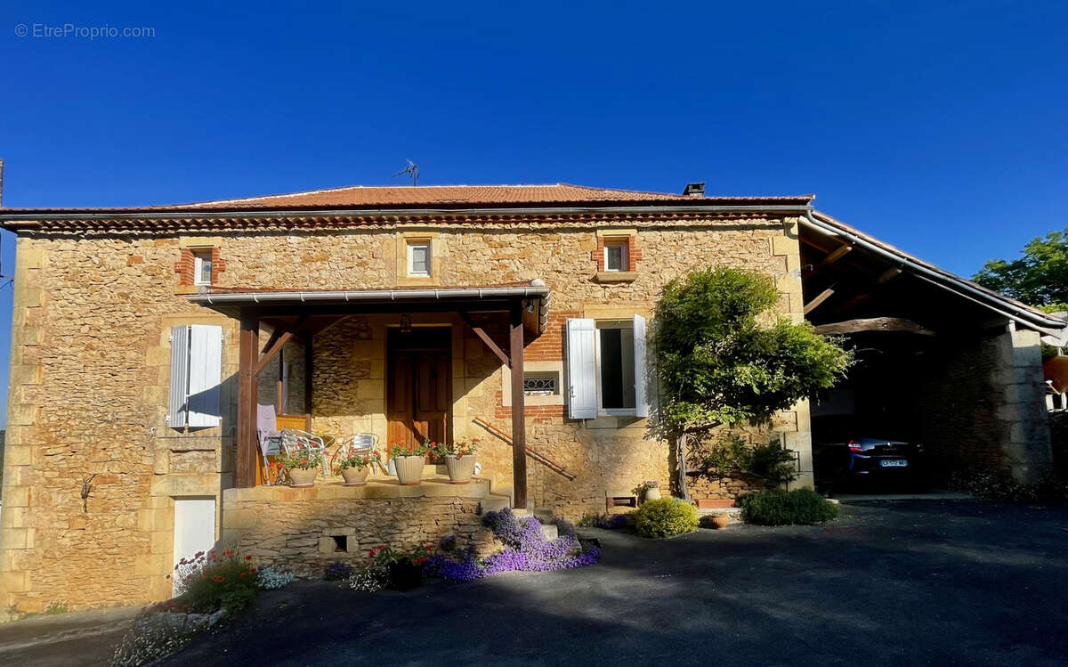 Maison à SAUVETERRE-LA-LEMANCE