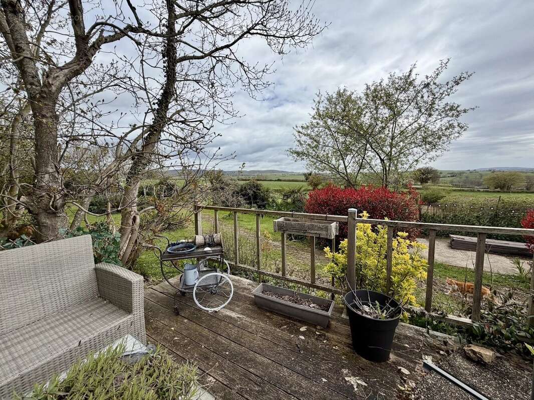 Maison à SAVIGNY-POIL-FOL