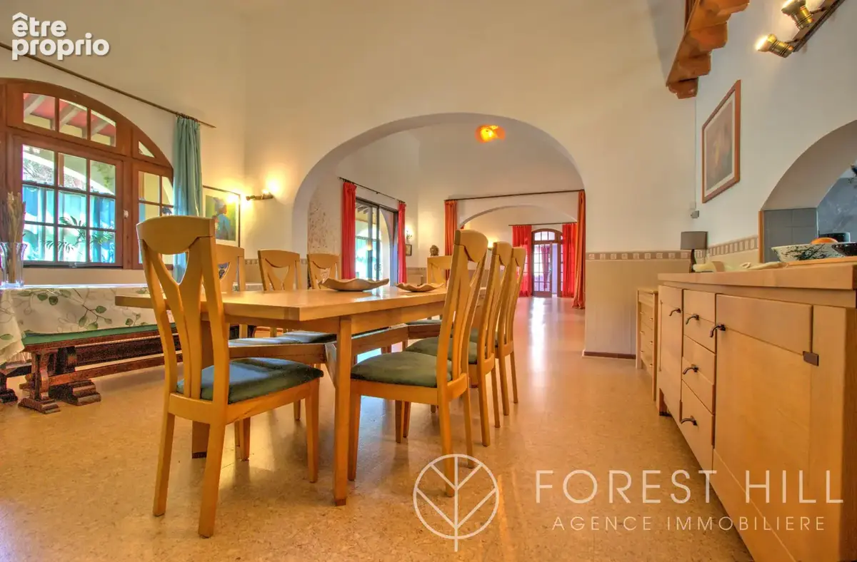 Maison de 350 m2 au fort potentiel de Gîte, Projet Familial ou Bien-être - photo 8