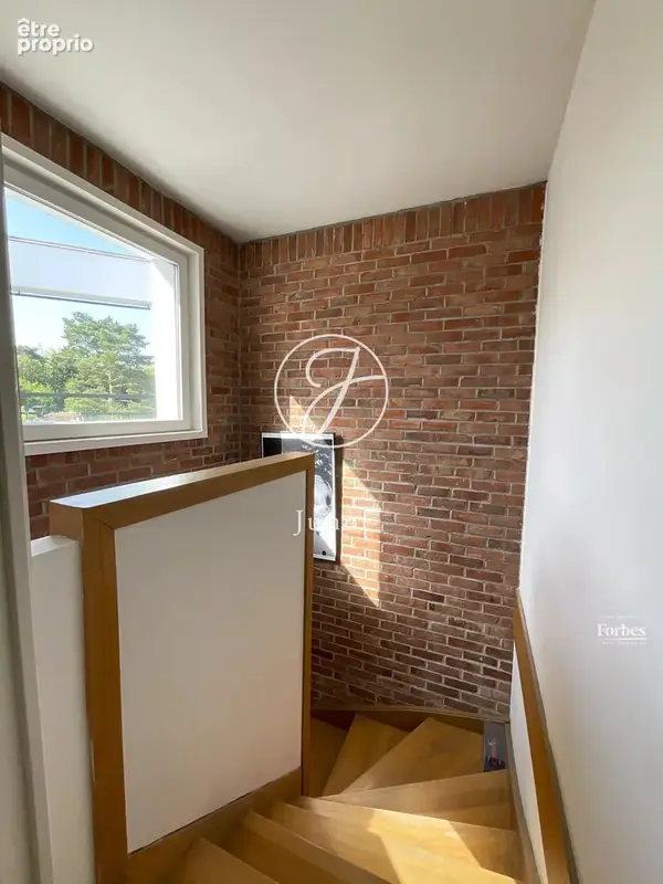 Marcq-en-Barœul - CROISÉ-LAROCHE - Maison - 6 pièces - 185m² - 5 chambres - Jardin 500m² - Terrasse - Garage - Dépendance - photo 18