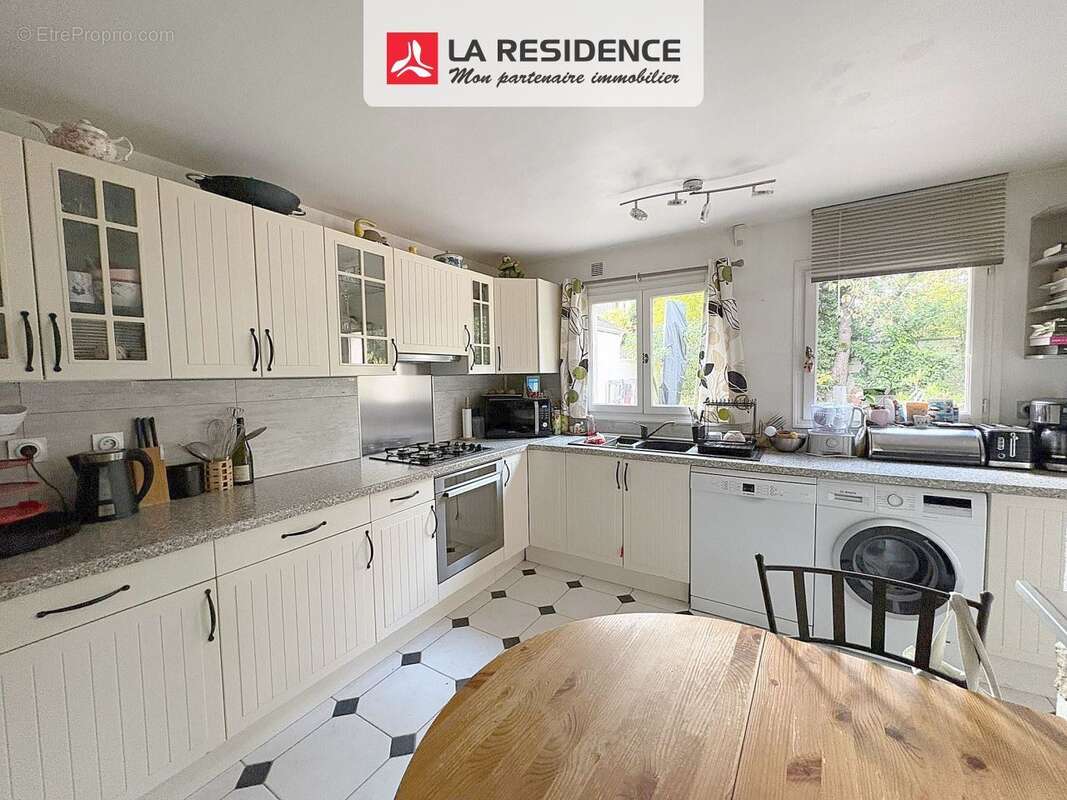 Maison à MONTIGNY-LES-CORMEILLES