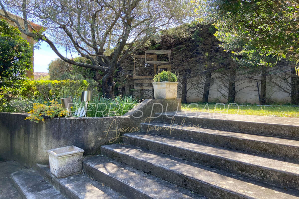 Maison à BAGNOLS-SUR-CEZE