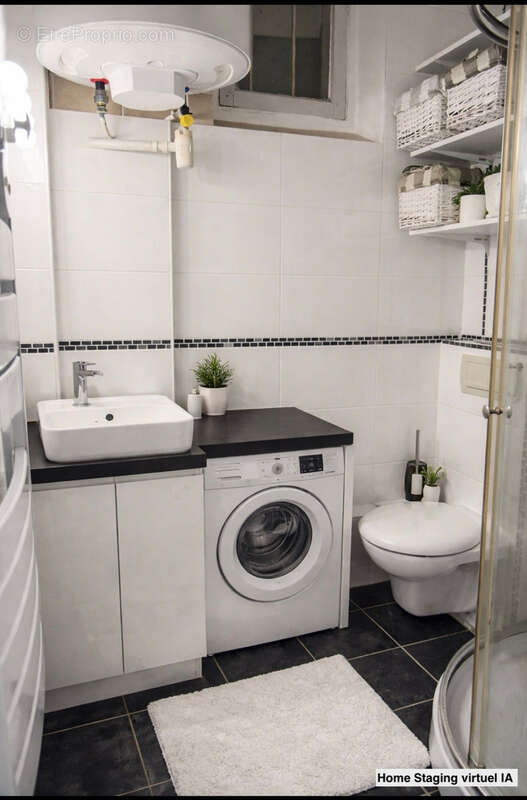 Appartement à COURBEVOIE