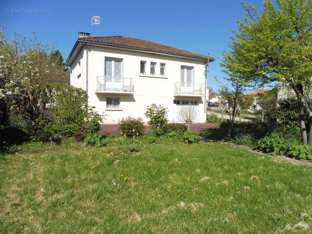 Maison à RIBERAC