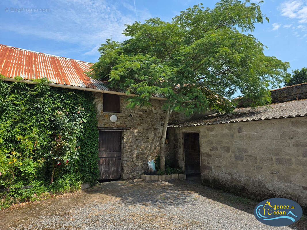 Maison à CAMOEL
