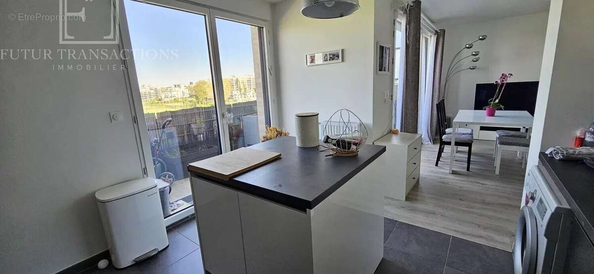 Appartement à COLOMBES