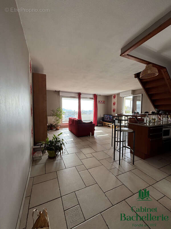 Appartement à MARSEILLE-12E