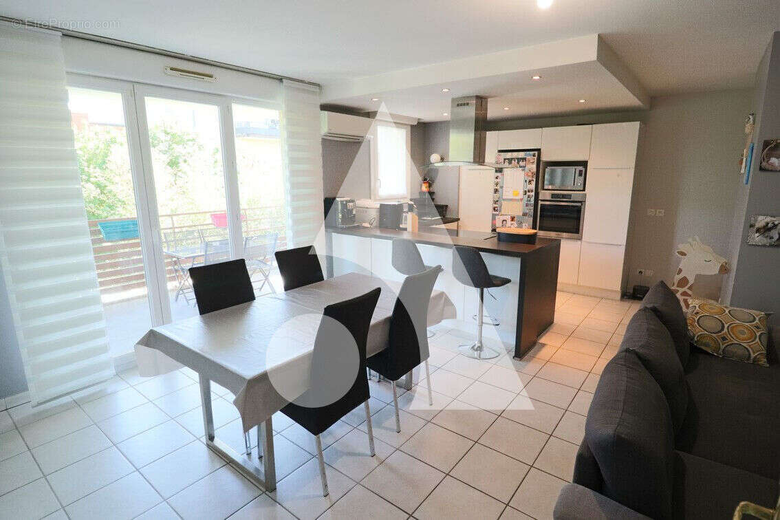 Appartement à VAULX-EN-VELIN