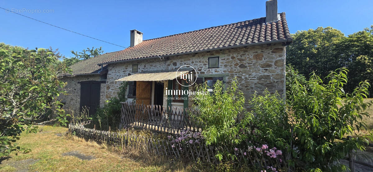 Maison à BUSSIERE-GALANT